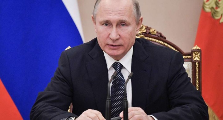 Путин подписал закон о доплатах для пенсионеров сверх прожиточного минимума